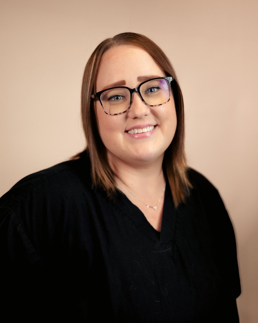 Shelbi, client service representative at Oracle 77 Pet Clinic